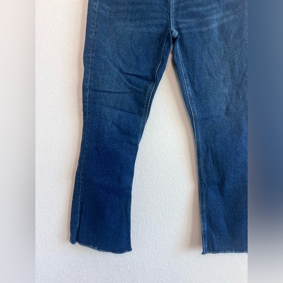 Loft High Waisted Flare Crop Stretchy Jeans Size 29 - Picture 3 of 9